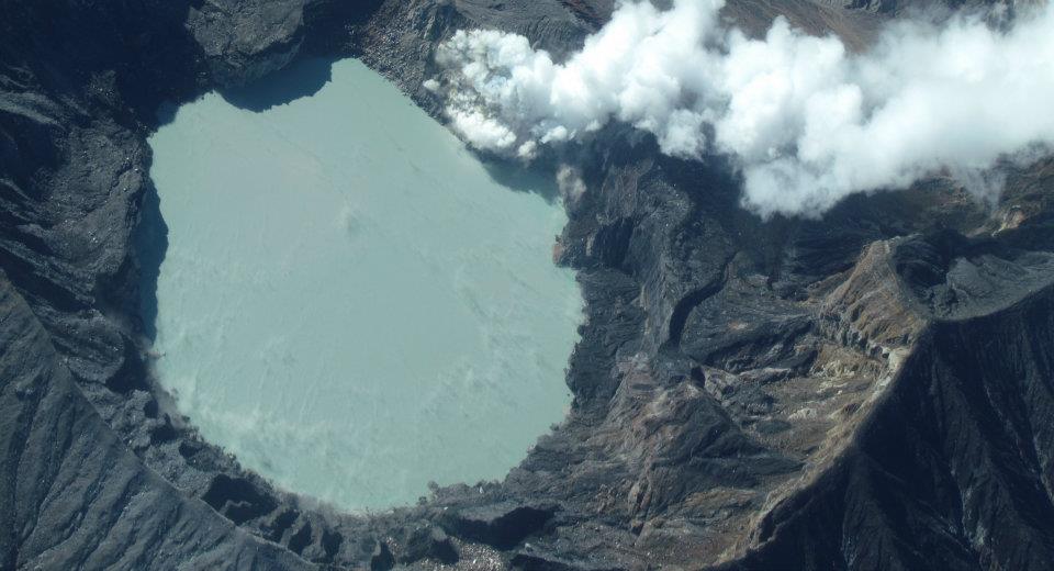 (Courtesy of Raúl Mora and the National Seismological Network)