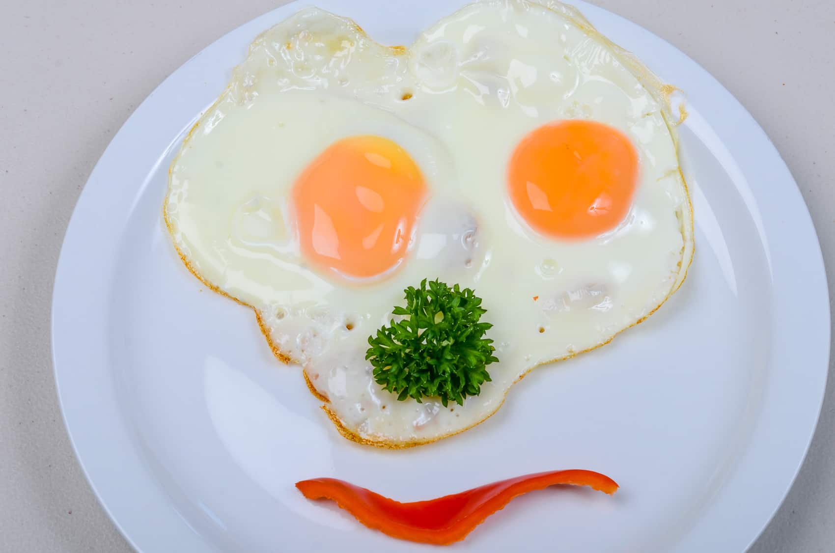 Fight eggs in spain Fight eggs in spain