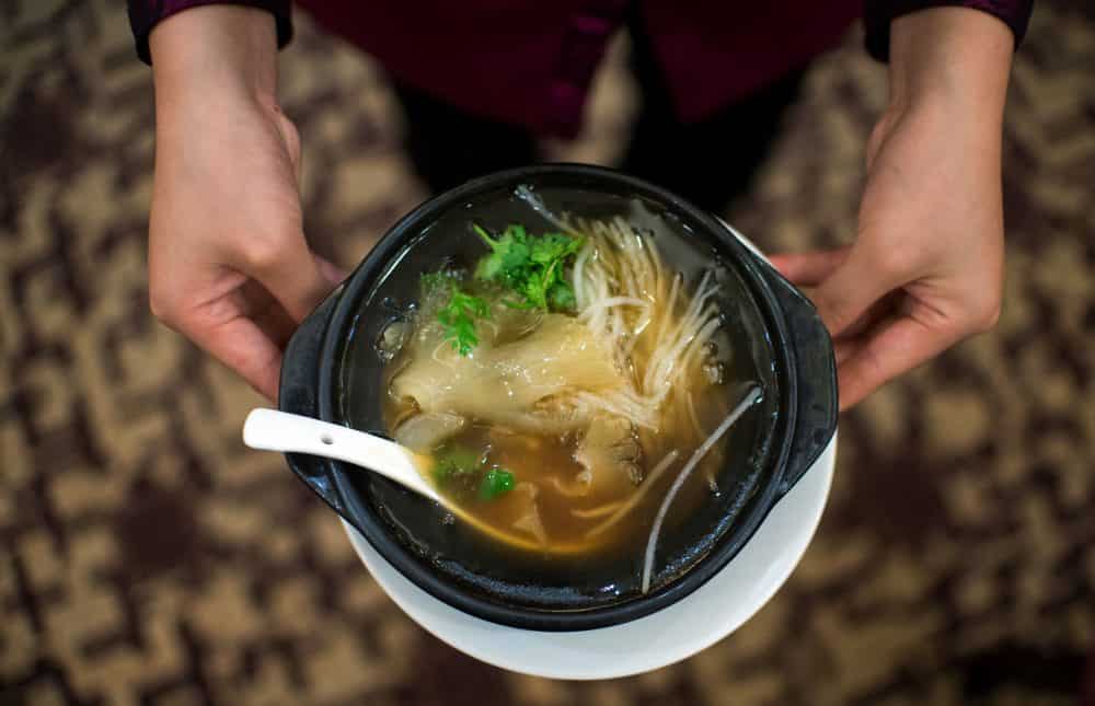 Shark fin scandal in C...