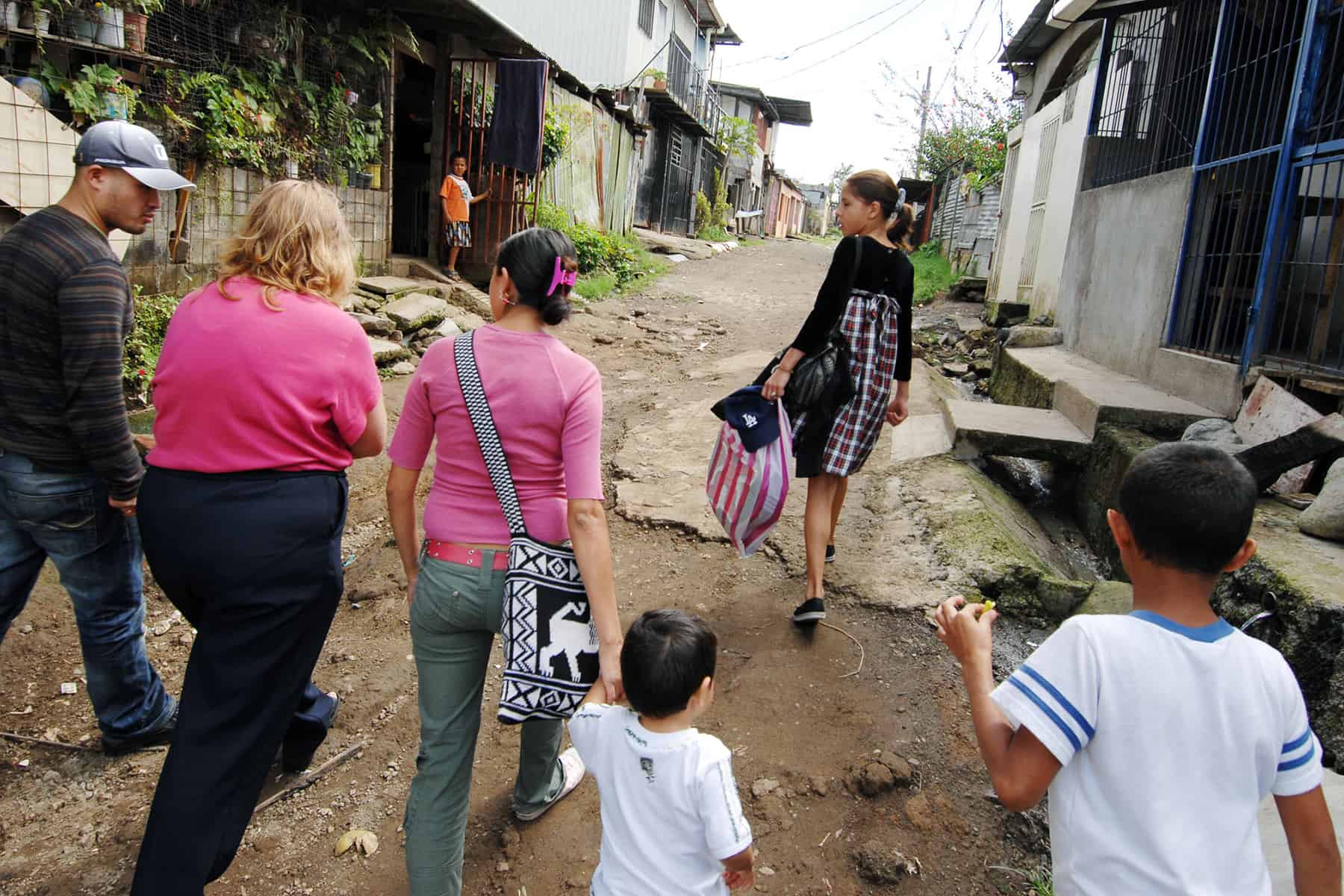 costa rican government launches new anti poverty plan aimed at
