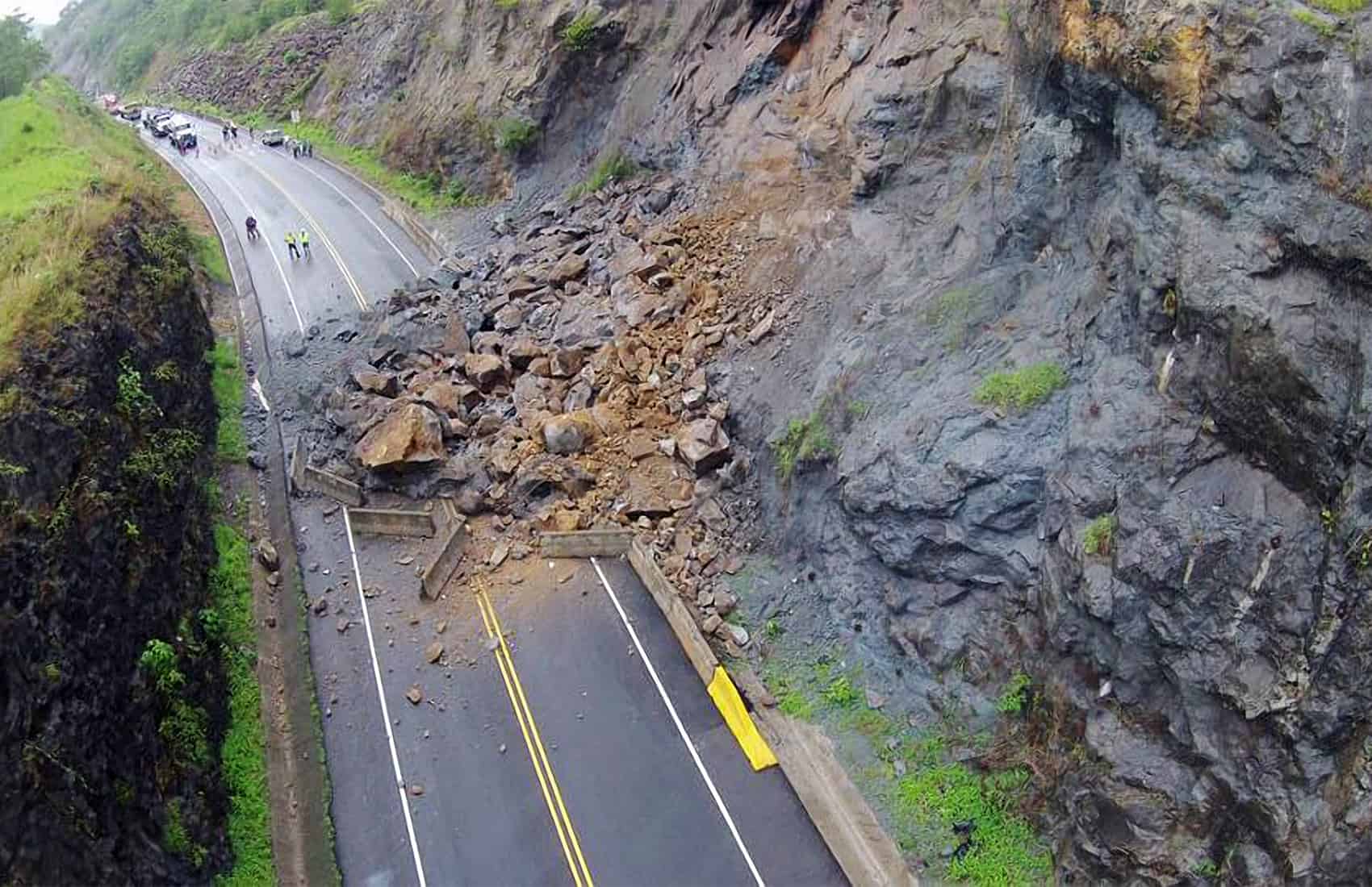Travel Alert Landslide closes Route 27, a major highway to Costa Rica