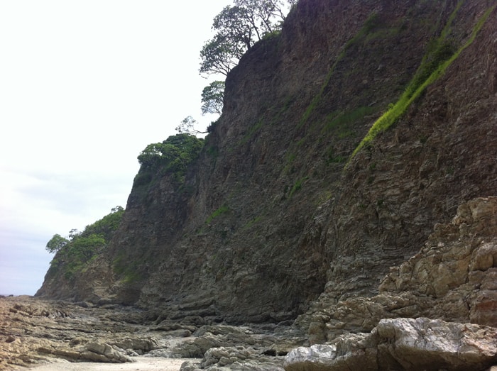 The cliffs of Isla Chora, which crumble easily in a storm.