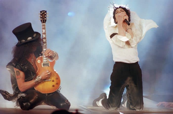 Michael Jackson and guitarist Slash perform.