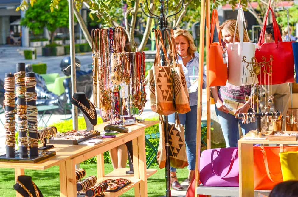 Patrons of the first Art Walk in Escazú in April 2015.