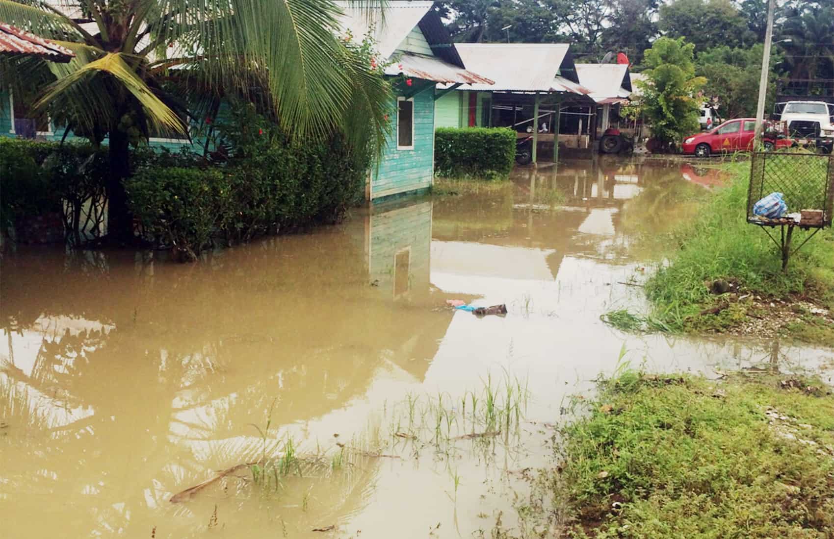 Heavy rains cause flooding in Costa Rica’s southern Pacific region