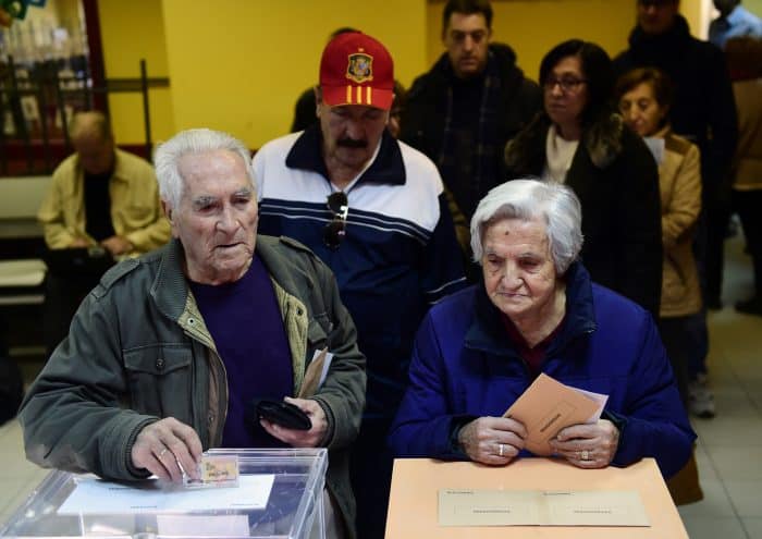 Spain elections: Voters