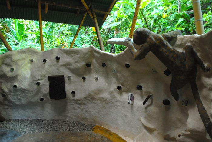 Outdoor showerat Danta Corcovado Lodge.