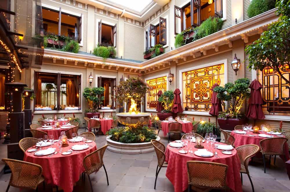 Where To Eat Christmas Dinner In Costa Rica The Tico Times The Grano De Oro Restaurant Provides A Feast For Your Eyes And Belly During Christmas Outing With Family Or Friends In Downtown San José