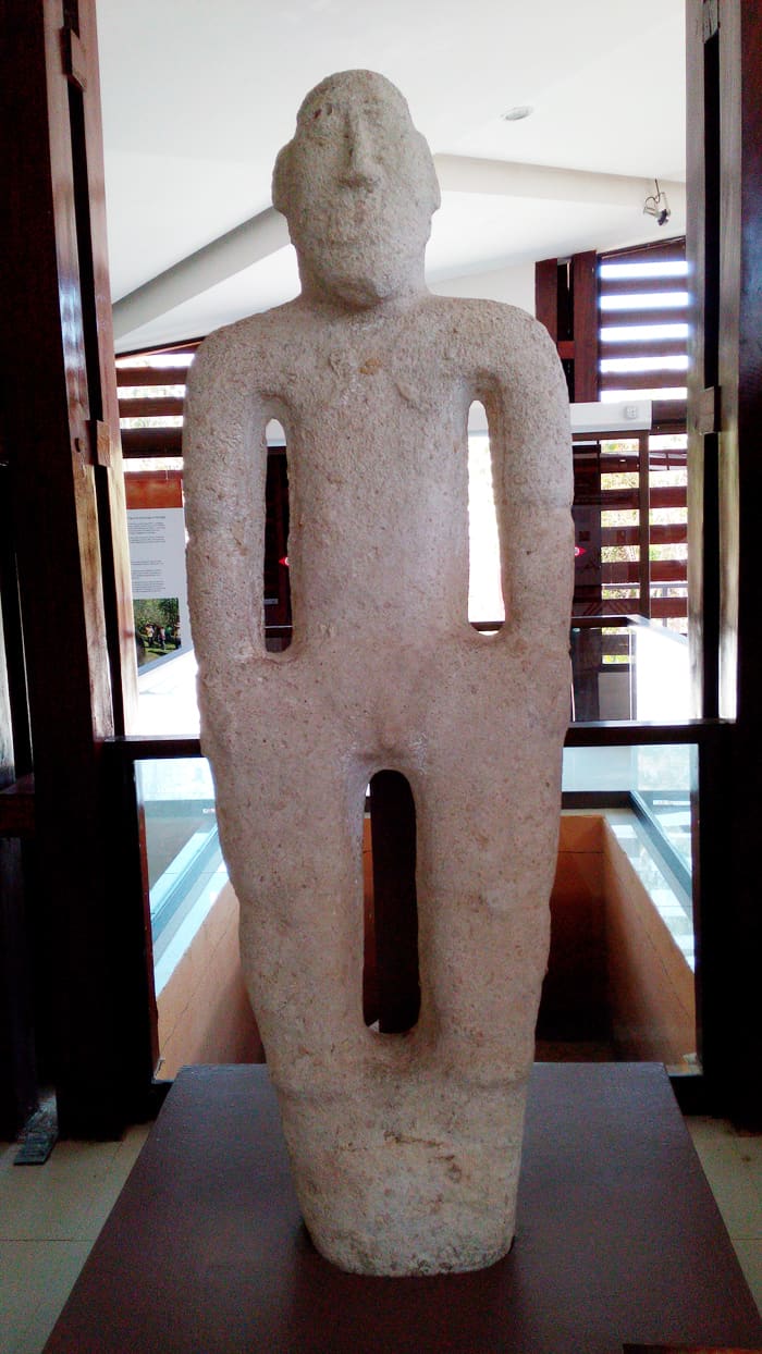 Diquís Delta statue.