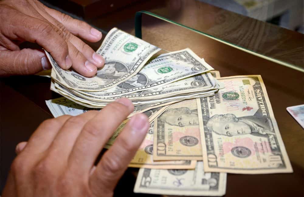 costa-rican-col-n-dips-against-us-dollar-the-tico-times-costa-rica