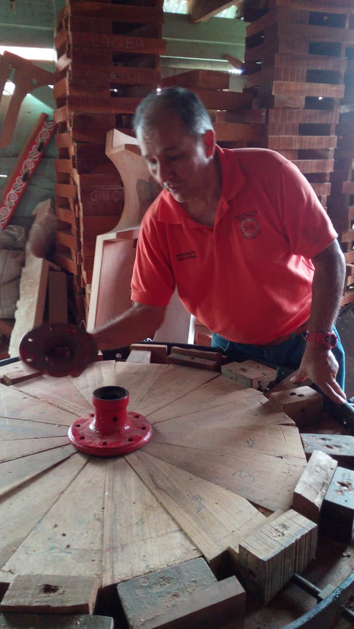 A wheel under construction, with the 16 wedges in place.