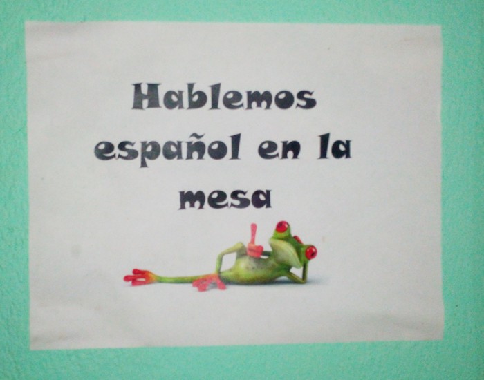 Volunteers are urged to speak Spanish at the dinner table.