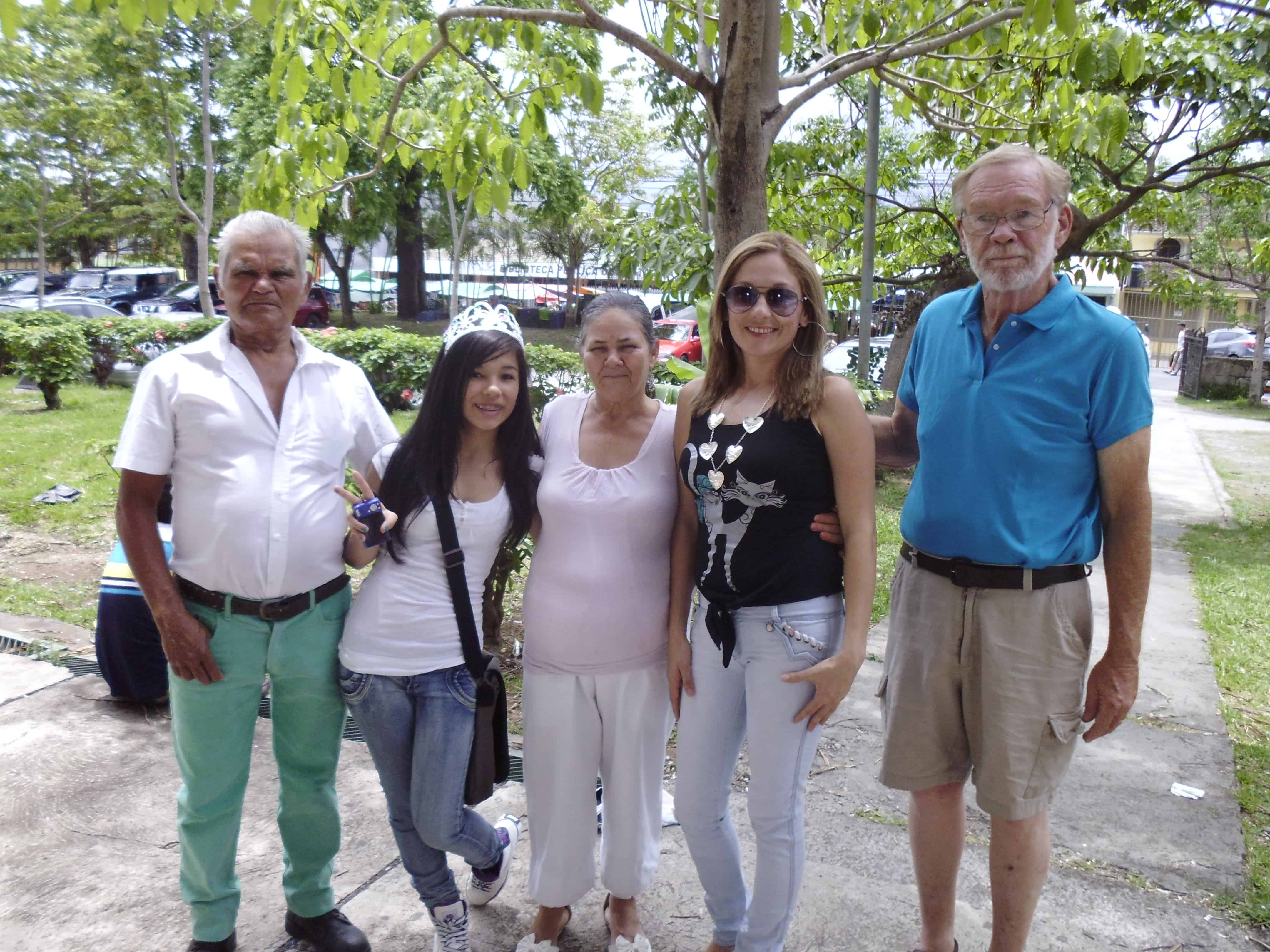 retiring in costa rica