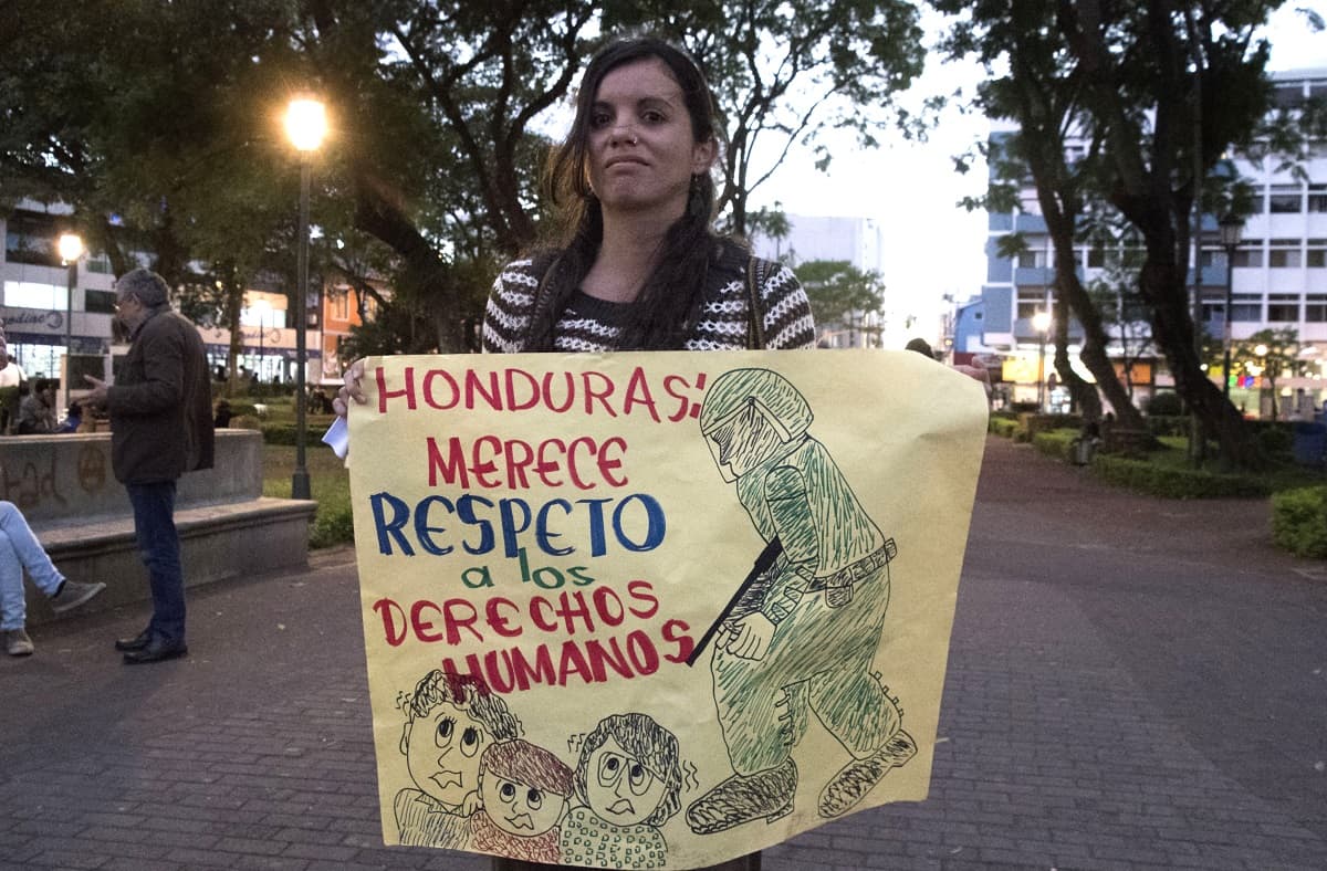 United States backs re-election of Honduran president despite dispute United States backs re-election of Honduran president despite dispute