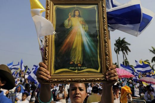 Nicaragua’s Ortega holds crisis talks with opposition