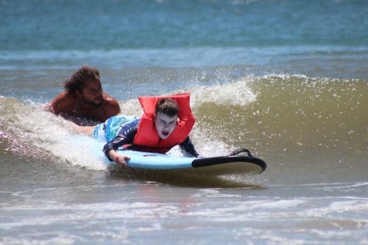 Adaptive surfing, part III: Riding the waves with Noah