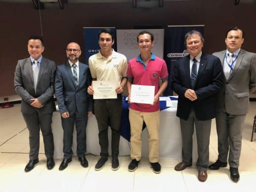 Two Costa Rican students will study at NASA with Franklin Chang