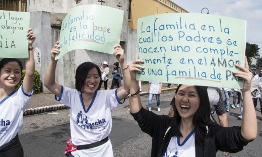 Marchers support traditional family structures