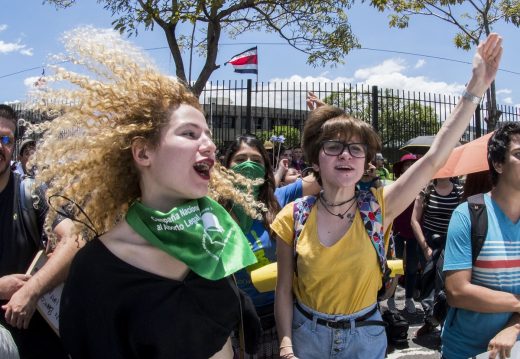 General strike enters second week; Legislative Assembly starts discussing tax-reform