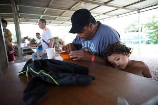 Nicaraguans in Costa Rica protest against Ortega at border