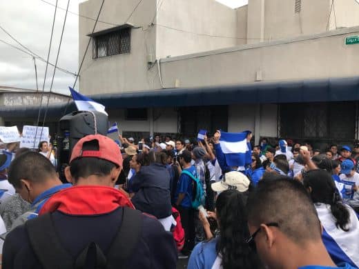 Protesters gather at Nicaraguan embassy in San José to rally against Ortega regime